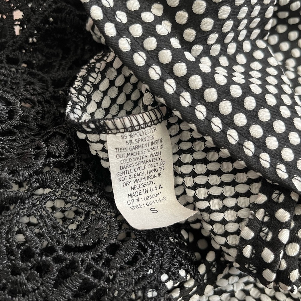 Black and White Pelpum Embroidered Lace Top - Picture 10 of 10